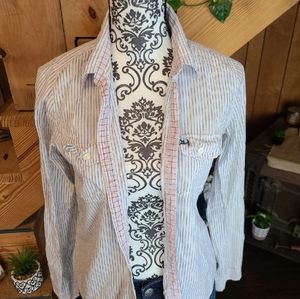 Cute Gilly Hicks button up shirt